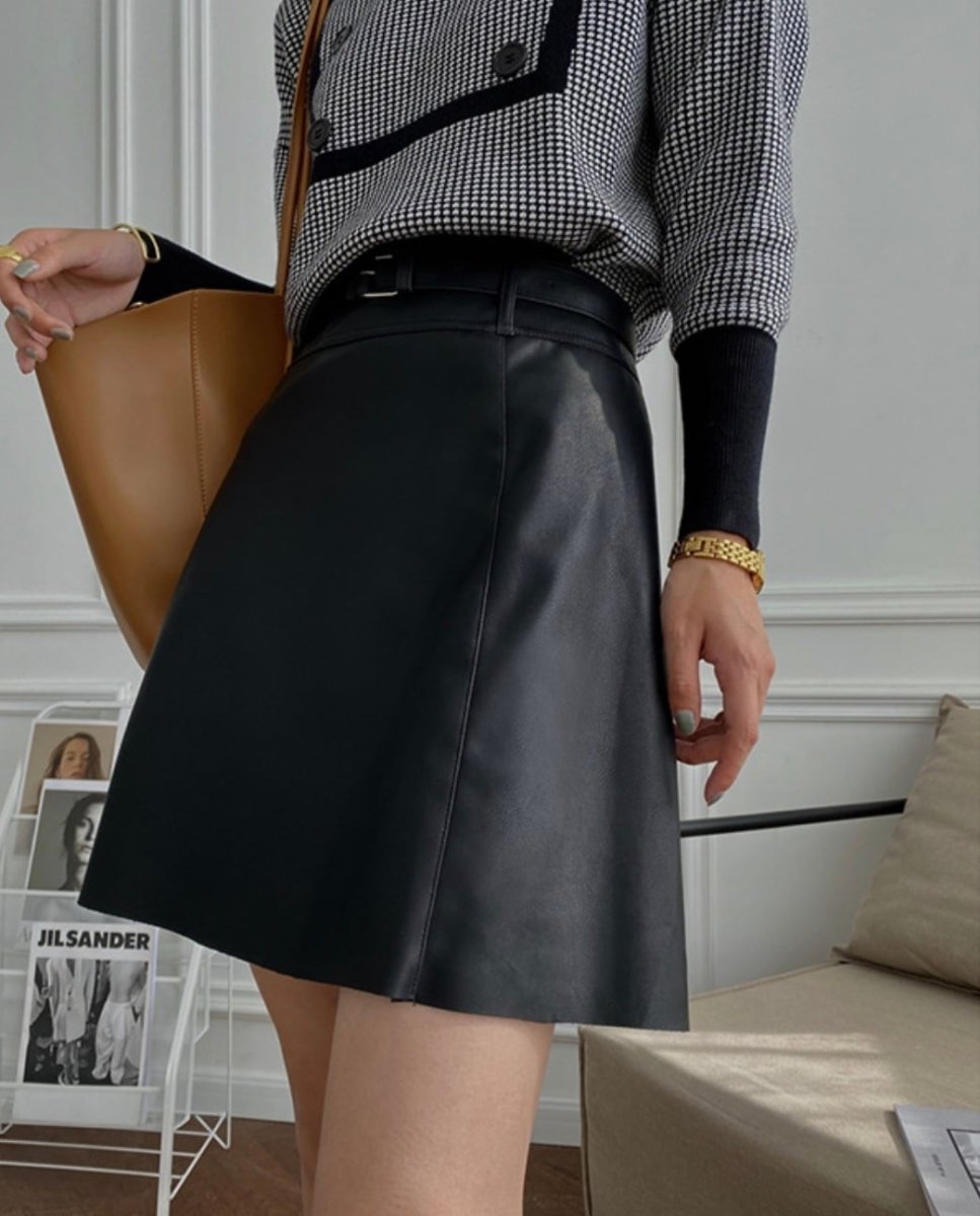 Bottoms - select store mirror me