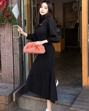 <残り1点!>【動画あり】タートルネックふんわり美シルエットリブワンピース 2色展開 mirror me