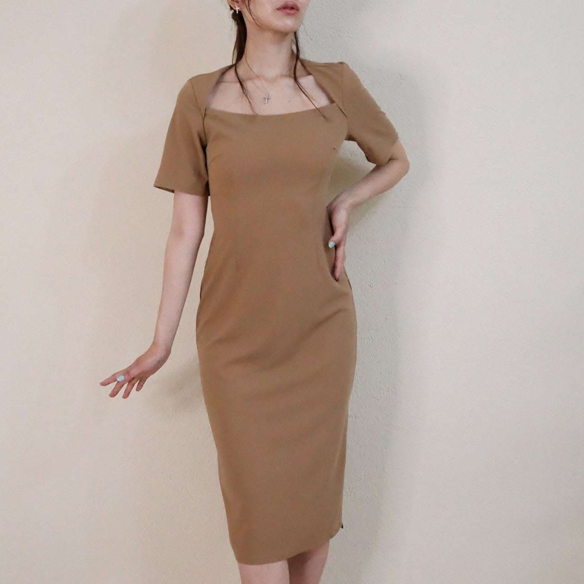 <ベージュ1点即納>【動画あり】オープンバックバイカラーリボンワンピース 2色展開 - select store mirror me<ベージュ1点即納>【動画あり】オープンバックバイカラーリボンワンピース 2色展開194477774mirror meselect store mirror me194477774【即納】ベージュ M