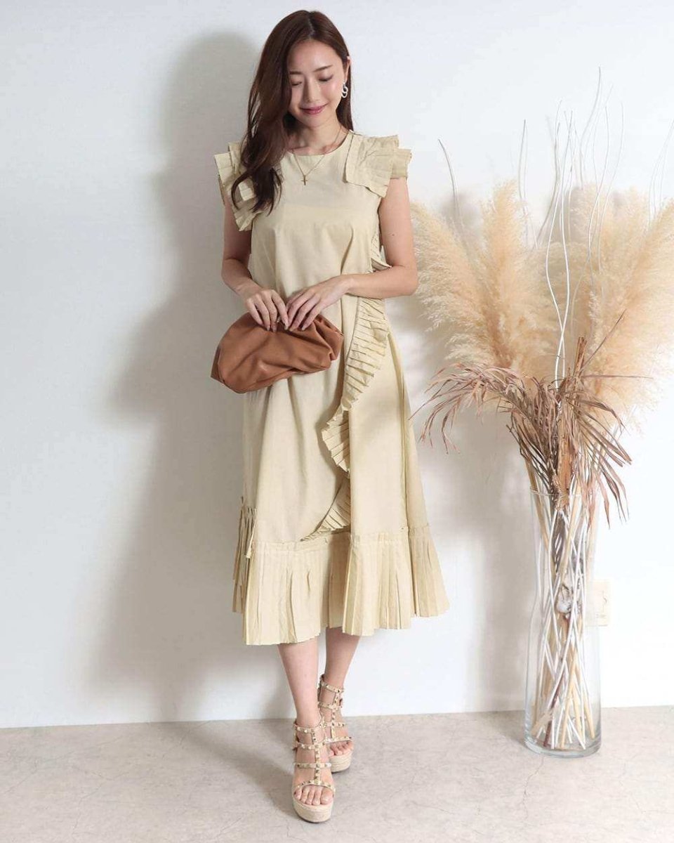 <ブラック1点即納>【動画あり】アシンメトリーデザインプリーツフリルワンピース 3色展開 - select store mirror me<ブラック1点即納>【動画あり】アシンメトリーデザインプリーツフリルワンピース 3色展開194555280mirror meselect store mirror me194555280ホワイト