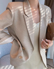 【動画あり】デザインボタン上質素材ダブルブレストジャケット - select store mirror me【動画あり】デザインボタン上質素材ダブルブレストジャケット101154662mirror meselect store mirror me101154662XS