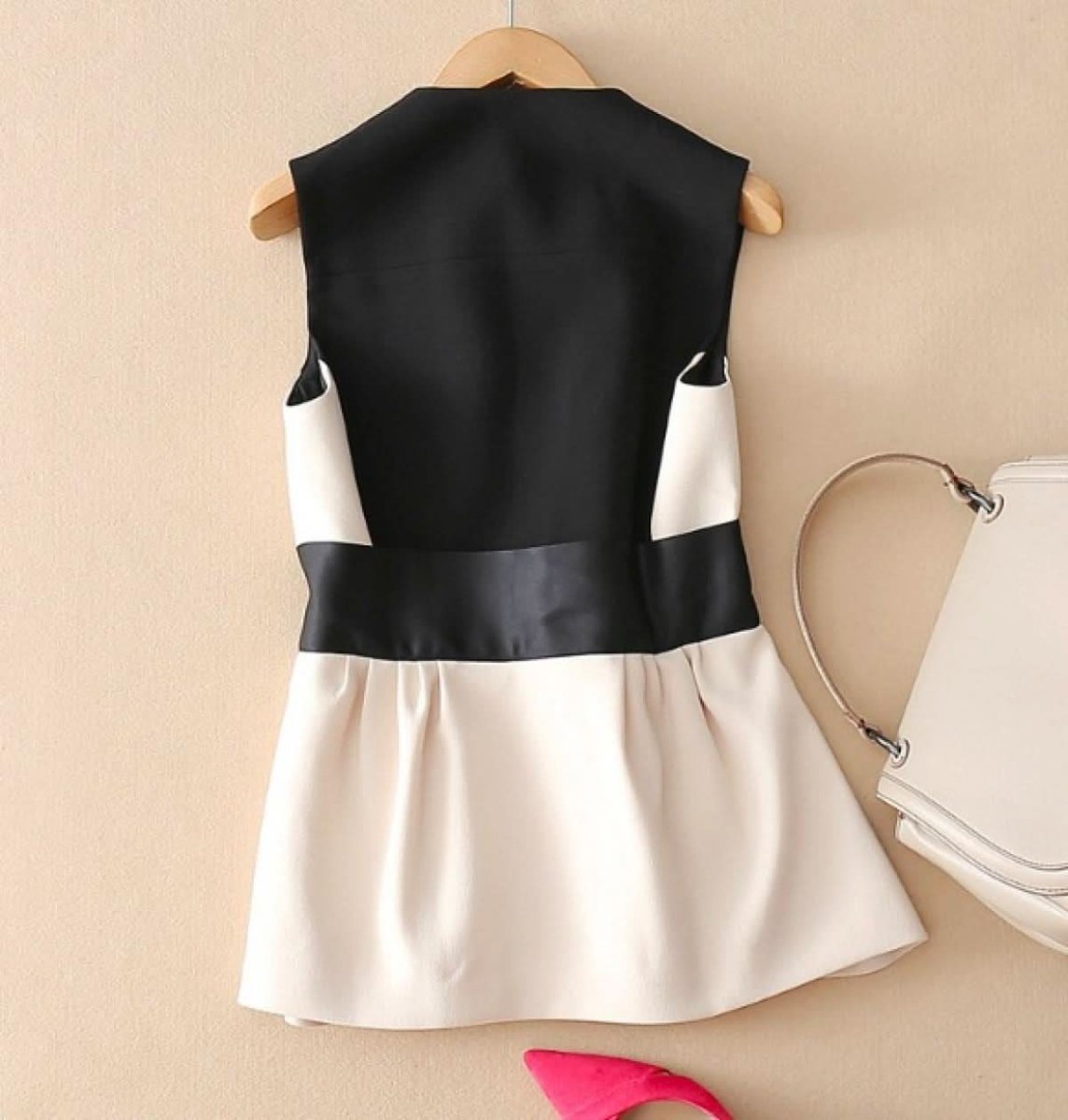 【殿堂入り】リボン付きコントラストノースリジャケット - select store mirror me【殿堂入り】リボン付きコントラストノースリジャケット101999623mirror meselect store mirror me101999623S