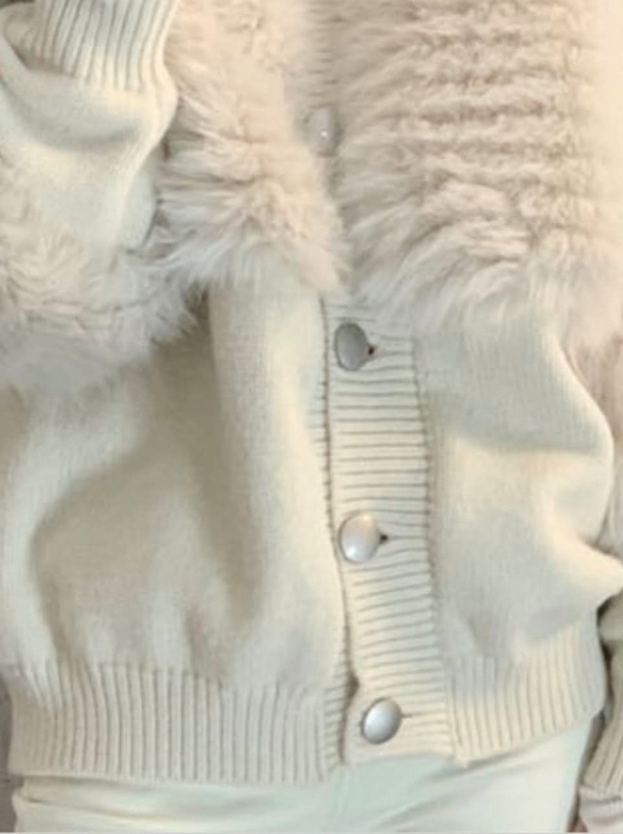 【上質】ボリュームファー切り替えニットカーディガン - select store mirror me【上質】ボリュームファー切り替えニットカーディガン156155440mirror meselect store mirror me156155440S