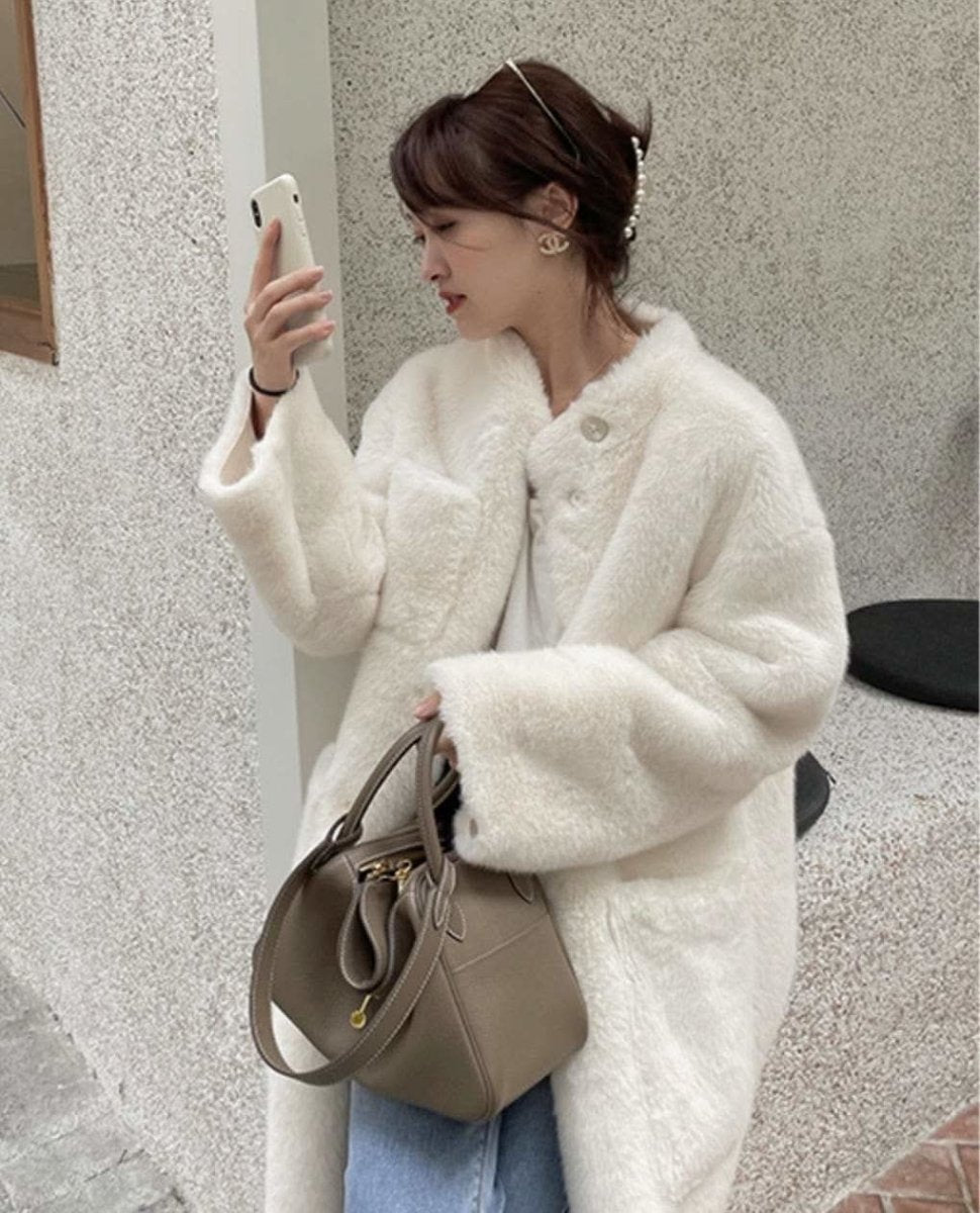 【高品質ウールミックス】ノーカラーボタンホワイトファーコート - select store mirror me【高品質ウールミックス】ノーカラーボタンホワイトファーコート159948844mirror meselect store mirror me159948844S