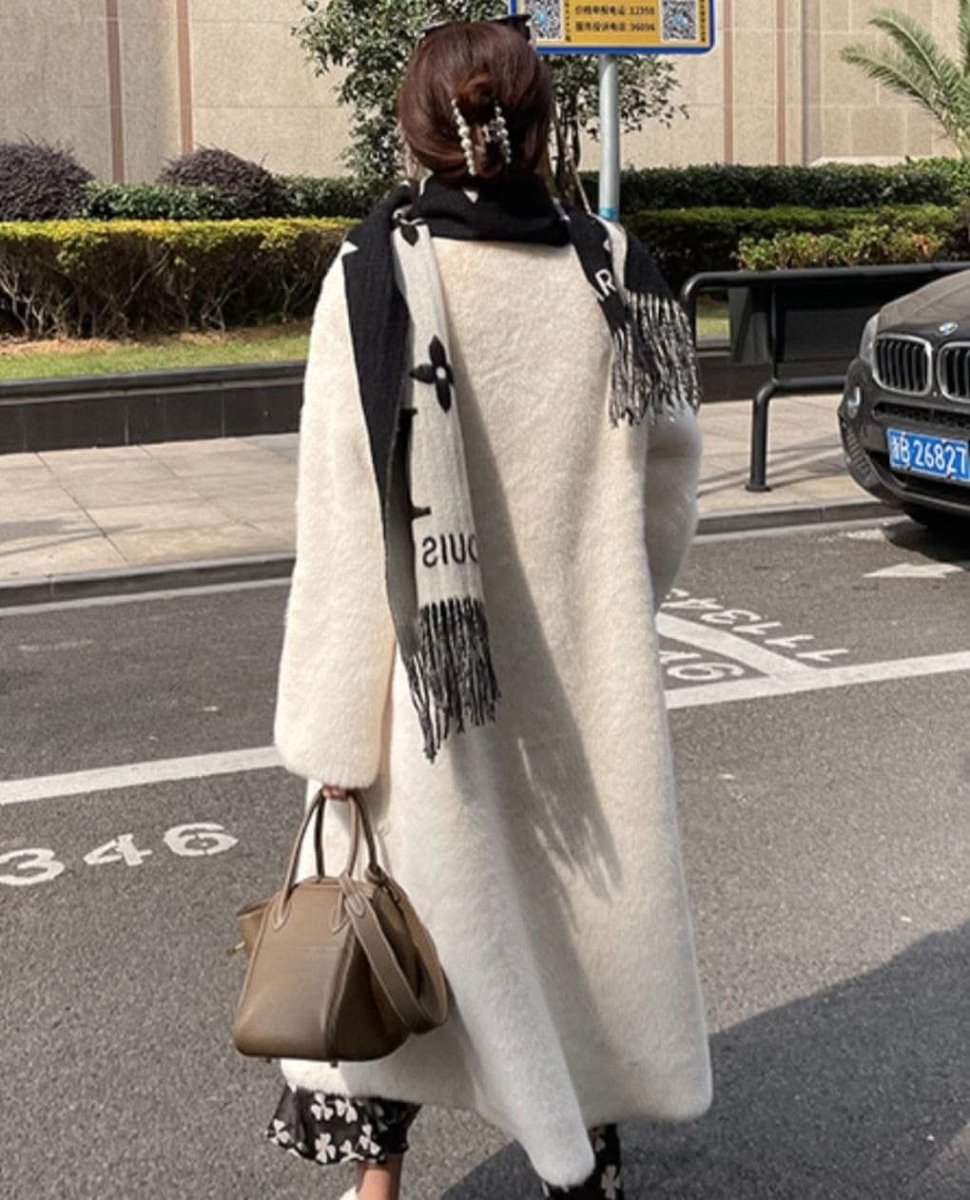 【高品質ウールミックス】ノーカラーボタンホワイトファーコート - select store mirror me【高品質ウールミックス】ノーカラーボタンホワイトファーコート159948844mirror meselect store mirror me159948844S