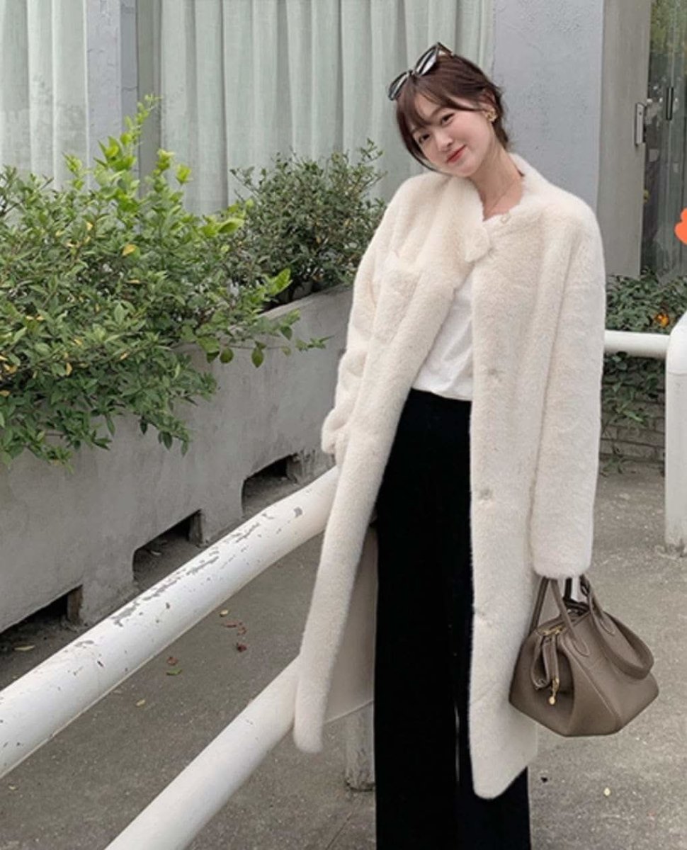 【高品質ウールミックス】ノーカラーボタンホワイトファーコート - select store mirror me【高品質ウールミックス】ノーカラーボタンホワイトファーコート159948844mirror meselect store mirror me159948844S