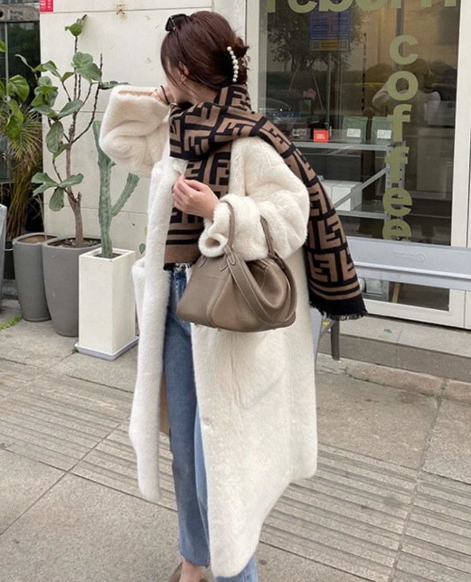 【高品質ウールミックス】ノーカラーボタンホワイトファーコート - select store mirror me【高品質ウールミックス】ノーカラーボタンホワイトファーコート159948844mirror meselect store mirror me159948844S