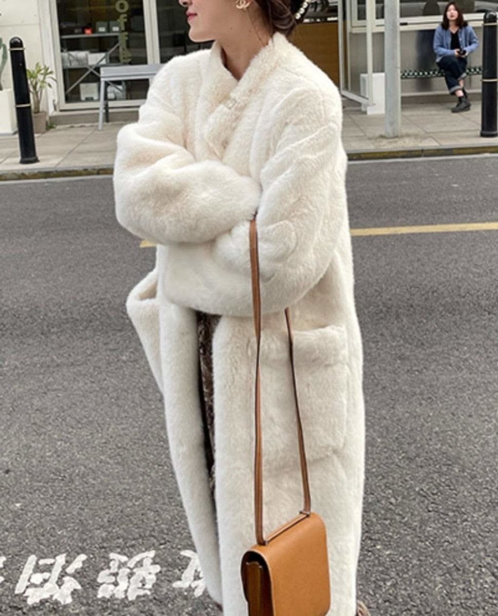 【高品質ウールミックス】ノーカラーボタンホワイトファーコート - select store mirror me【高品質ウールミックス】ノーカラーボタンホワイトファーコート159948844mirror meselect store mirror me159948844S