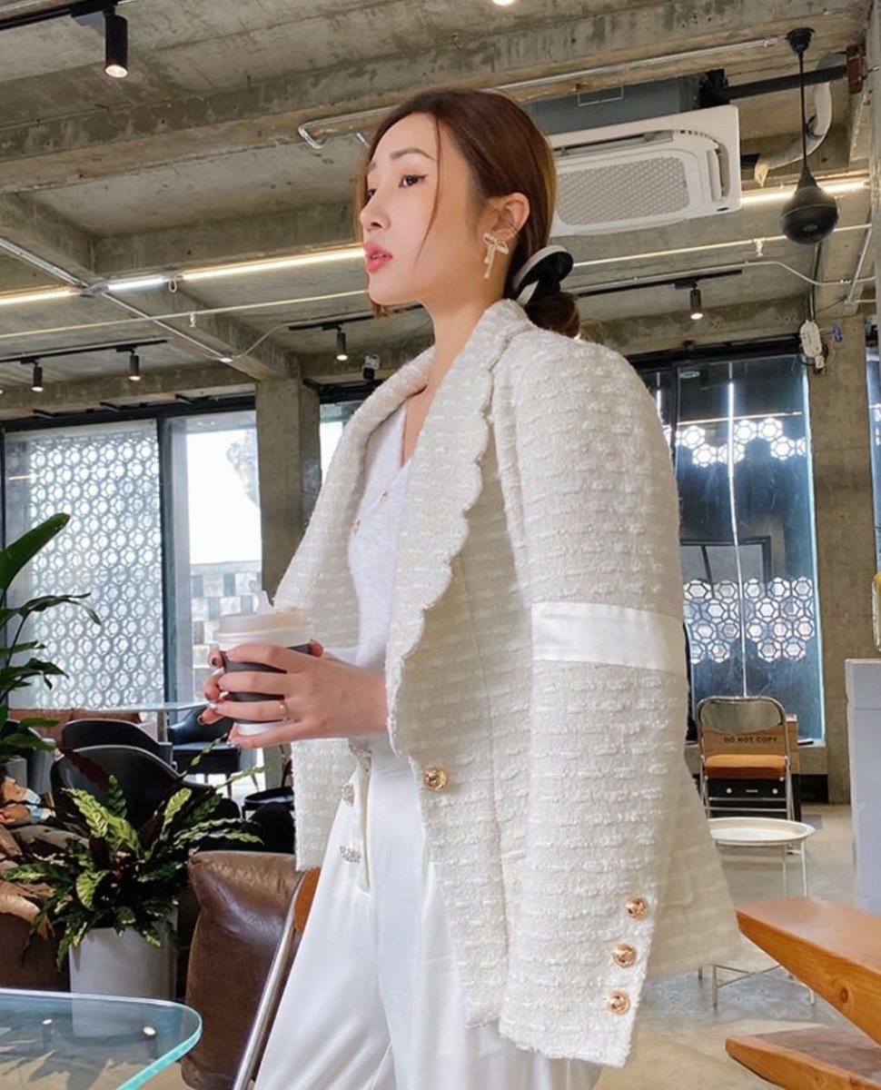 スリーブラインホワイトツイードジャケット - select store mirror meスリーブラインホワイトツイードジャケット163471131mirror meselect store mirror me163471131S