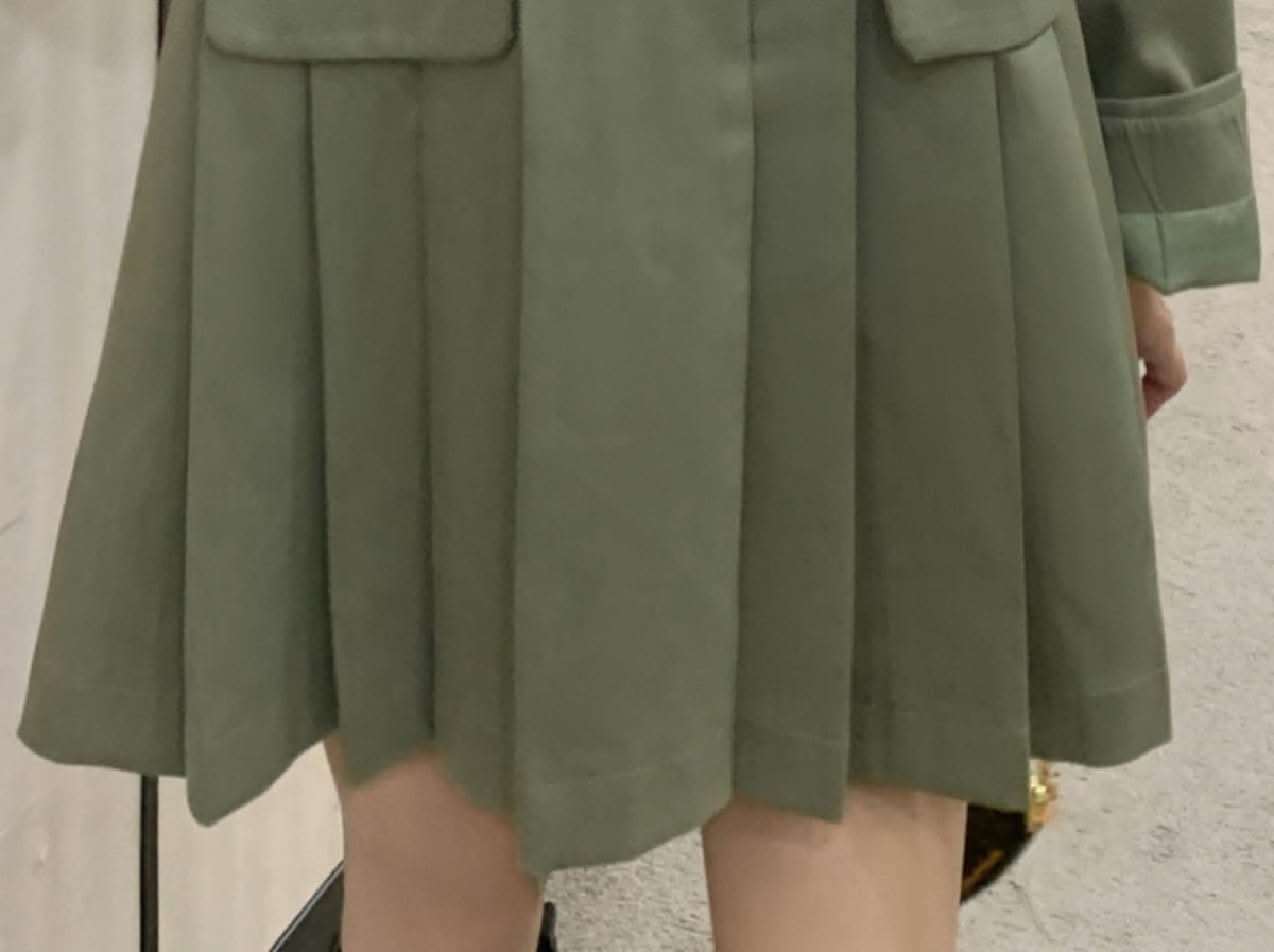 【動画あり】くすみグリーンフロントプリーツデザインジャケット - select store mirror me【動画あり】くすみグリーンフロントプリーツデザインジャケット163599564mirror meselect store mirror me163599564S