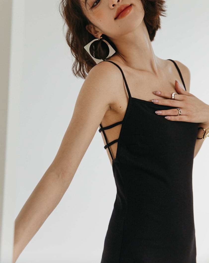 <インスタグラマー様ご愛用>【動画あり】バックダブルラインブラックワンピース - select store mirror me<インスタグラマー様ご愛用>【動画あり】バックダブルラインブラックワンピース179530715mirror meselect store mirror me179530715XS