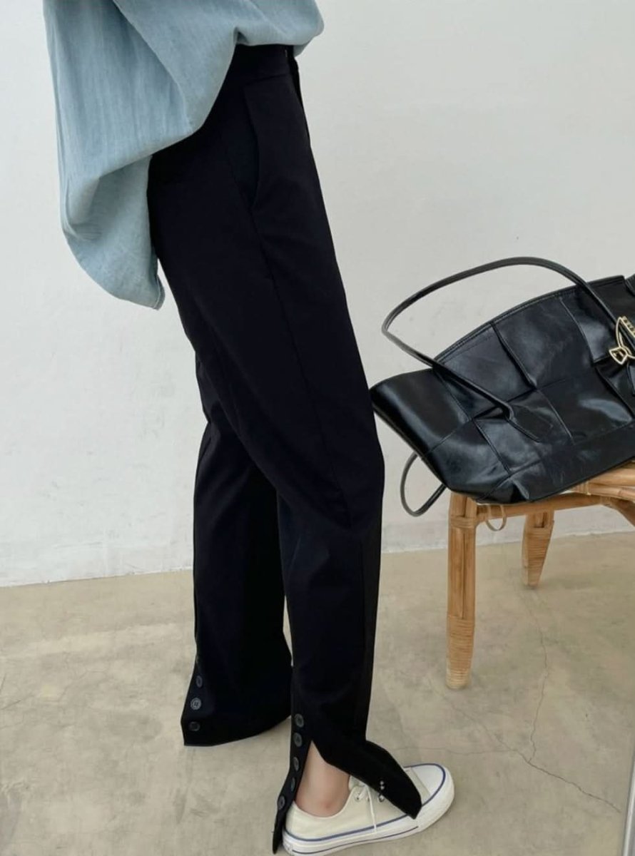 【動画あり】バックカットスリットボタンブラックパンツ - select store mirror me【動画あり】バックカットスリットボタンブラックパンツ185493043mirror meselect store mirror me185493043S