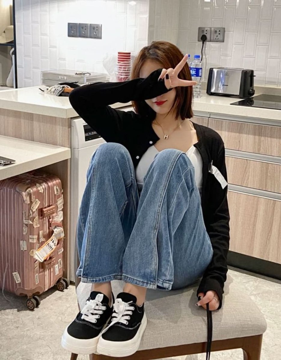 【動画あり】ダブルボタンフロントスリットデニムパンツ - select store mirror me【動画あり】ダブルボタンフロントスリットデニムパンツ186092979mirror meselect store mirror me186092979S