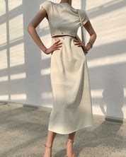 【動画あり】ウエストデザインバックルワンピース 2色展開 - select store mirror me【動画あり】ウエストデザインバックルワンピース 2色展開130087109mirror meselect store mirror me130087109ベージュ S