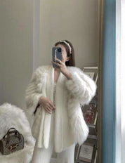 【動画あり】リブニット切り替えボリュームファーコート 2色展開 - select store mirror me【動画あり】リブニット切り替えボリュームファーコート 2色展開152259171mirror meselect store mirror me152259171ホワイト S