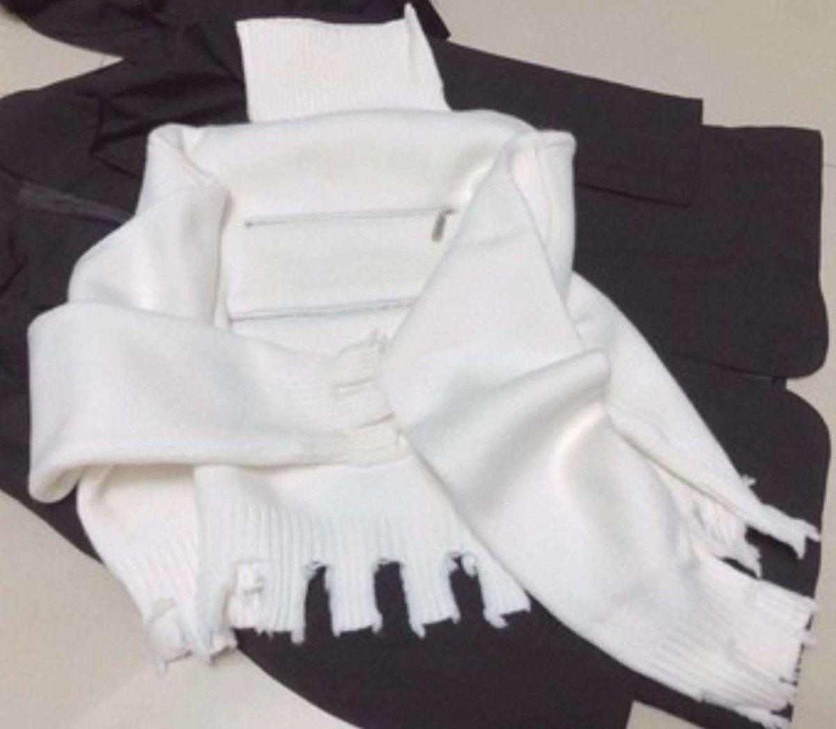 デザインカットダブルジップタートルニット 2色展開 - select store mirror meデザインカットダブルジップタートルニット 2色展開159943906mirror meselect store mirror me159943906ホワイト XS