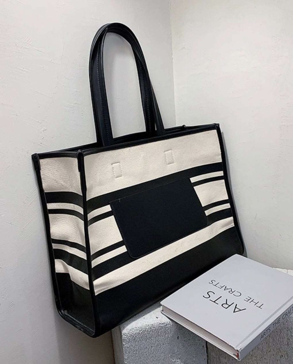 【動画あり】切り替えレザーポケットボーダートートバッグ 2種展開 - select store mirror me【動画あり】切り替えレザーポケットボーダートートバッグ 2種展開162335058mirror meselect store mirror me162335058小サイズ