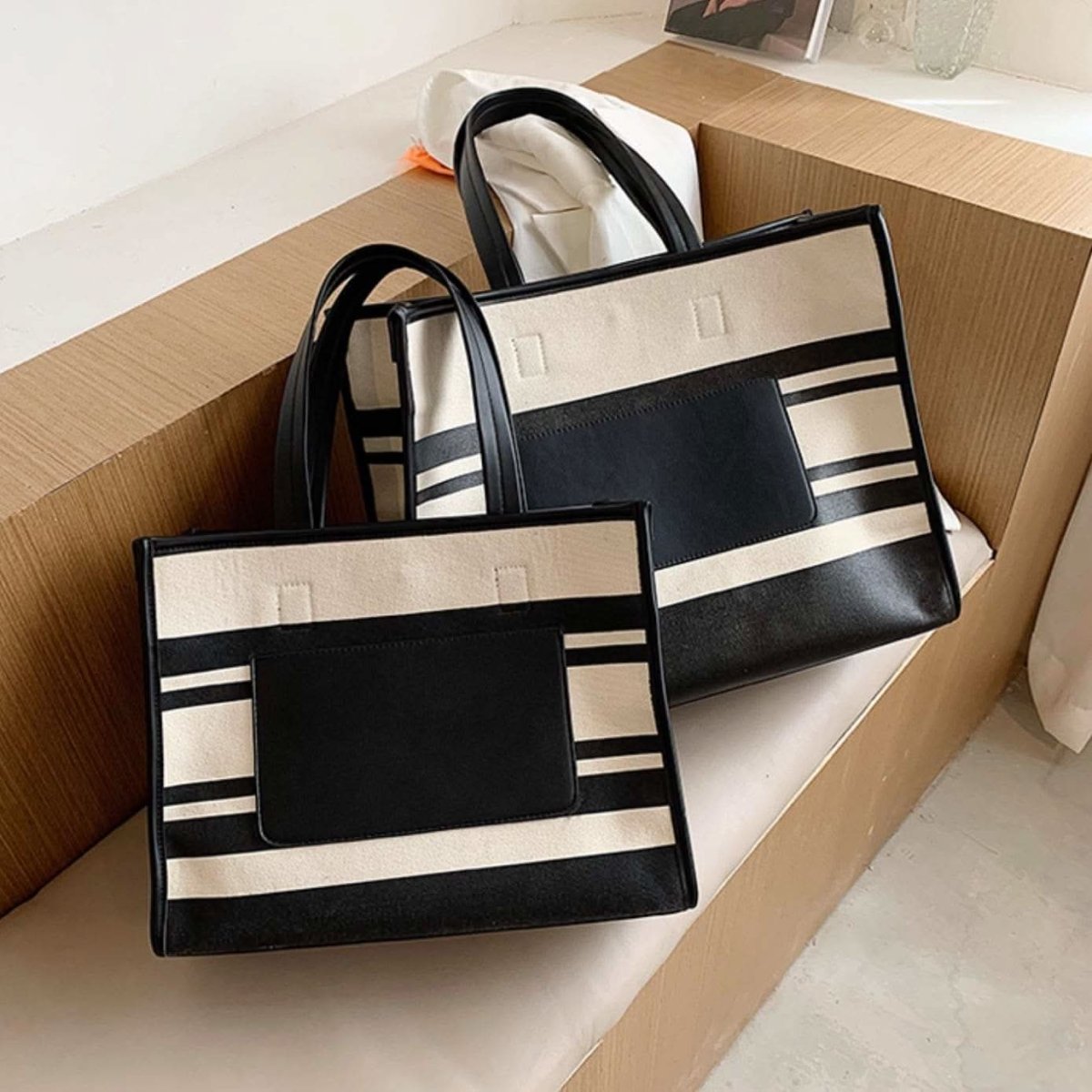 【動画あり】切り替えレザーポケットボーダートートバッグ 2種展開 - select store mirror me【動画あり】切り替えレザーポケットボーダートートバッグ 2種展開162335058mirror meselect store mirror me162335058小サイズ