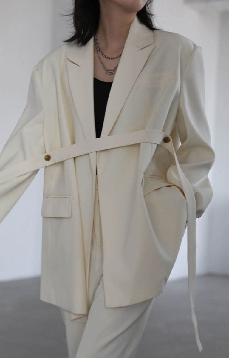 【動画あり】変形デザインマニッシュジャケット 2色展開 - select store mirror me【動画あり】変形デザインマニッシュジャケット 2色展開186472380mirror meselect store mirror me186472380ホワイトS