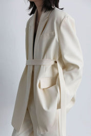 【動画あり】変形デザインマニッシュジャケット 2色展開 - select store mirror me【動画あり】変形デザインマニッシュジャケット 2色展開186472380mirror meselect store mirror me186472380ホワイトS