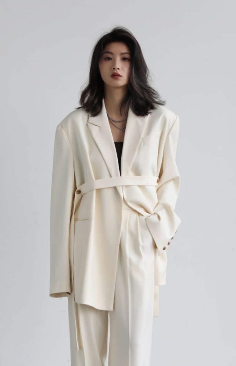 【動画あり】変形デザインマニッシュジャケット 2色展開 - select store mirror me【動画あり】変形デザインマニッシュジャケット 2色展開186472380mirror meselect store mirror me186472380ホワイトS