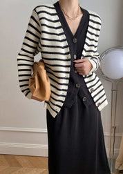 【動画あり】重ね着風ダブルボタンボーダーニットカーディガン 2色展開 - select store mirror me【動画あり】重ね着風ダブルボタンボーダーニットカーディガン 2色展開190811870mirror meselect store mirror me190811870ホワイト