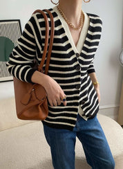 【動画あり】重ね着風ダブルボタンボーダーニットカーディガン 2色展開 - select store mirror me【動画あり】重ね着風ダブルボタンボーダーニットカーディガン 2色展開190811870mirror meselect store mirror me190811870ホワイト