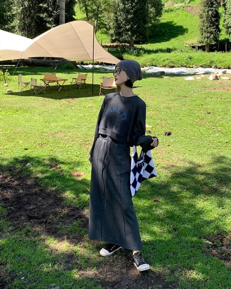 ラウンドロゴスカートスウェットセットアップ 2色展開 - select store mirror meラウンドロゴスカートスウェットセットアップ 2色展開191030521mirror meselect store mirror me191030521グレーS