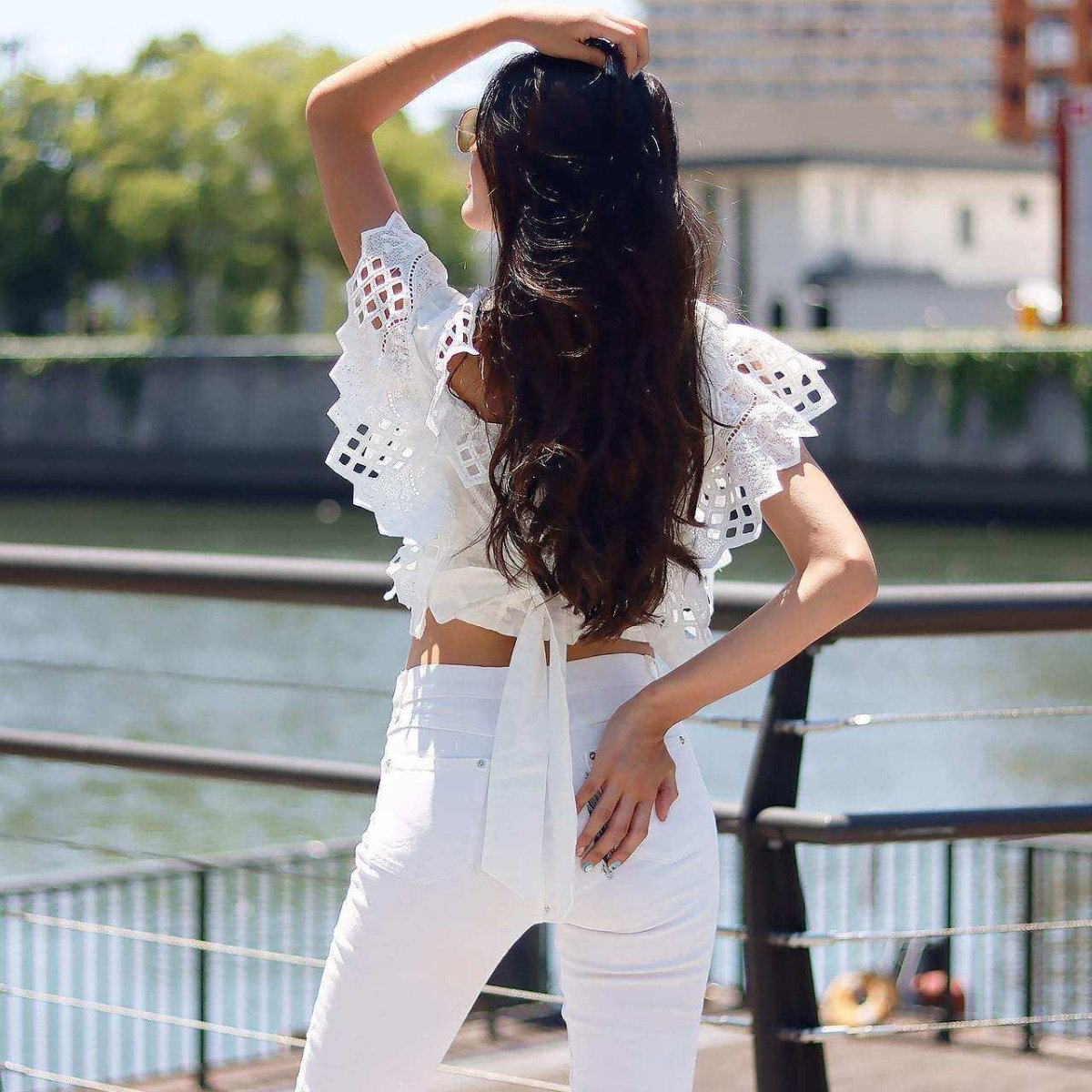 <ブラック即納>バックリボンフリルレースショルダーコットントップス 2色展開 - select store mirror me<ブラック即納>バックリボンフリルレースショルダーコットントップス 2色展開194553645mirror meselect store mirror me194553645ホワイト