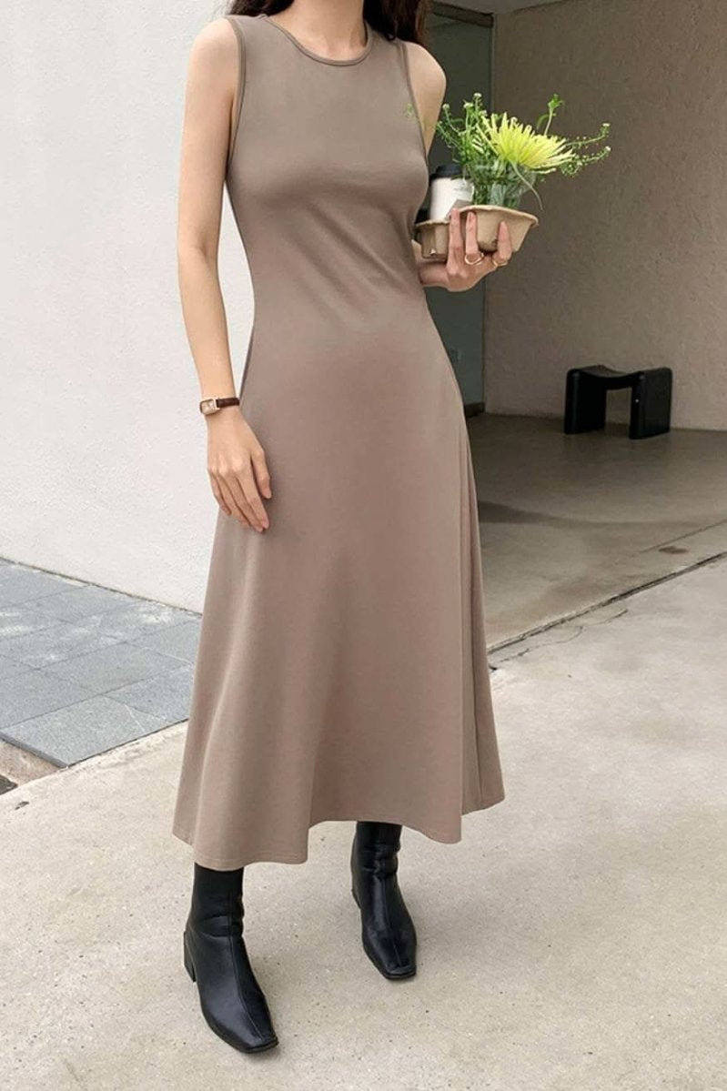 タンクデザインロングマキシワンピース 2色展開 - select store mirror meタンクデザインロングマキシワンピース 2色展開198882728mirror meselect store mirror me198882728ベージュS