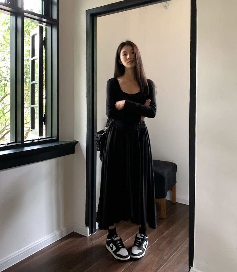 【動画あり】スクエア切り替えフレアワンピース 2色展開 - select store mirror me【動画あり】スクエア切り替えフレアワンピース 2色展開200086831mirror meselect store mirror me200086831ピンクベージュS