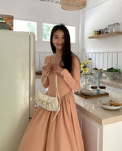 【動画あり】スクエア切り替えフレアワンピース 2色展開 - select store mirror me【動画あり】スクエア切り替えフレアワンピース 2色展開200086831mirror meselect store mirror me200086831ピンクベージュS