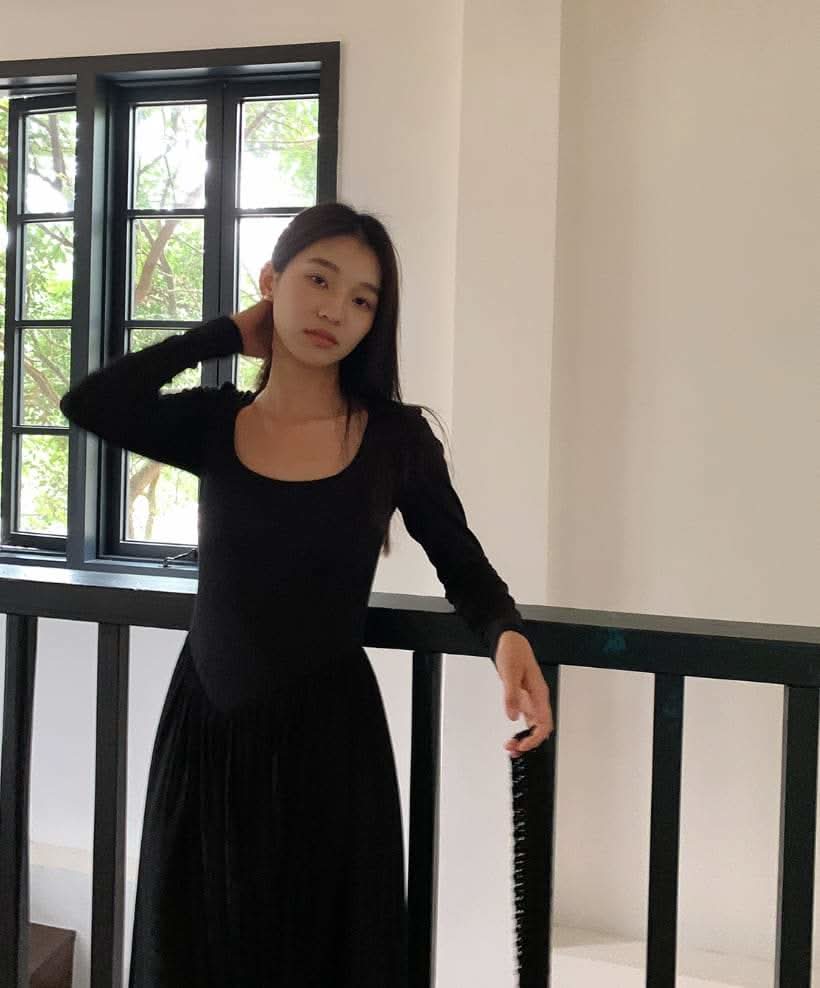 【動画あり】スクエア切り替えフレアワンピース 2色展開 - select store mirror me【動画あり】スクエア切り替えフレアワンピース 2色展開200086831mirror meselect store mirror me200086831ピンクベージュS