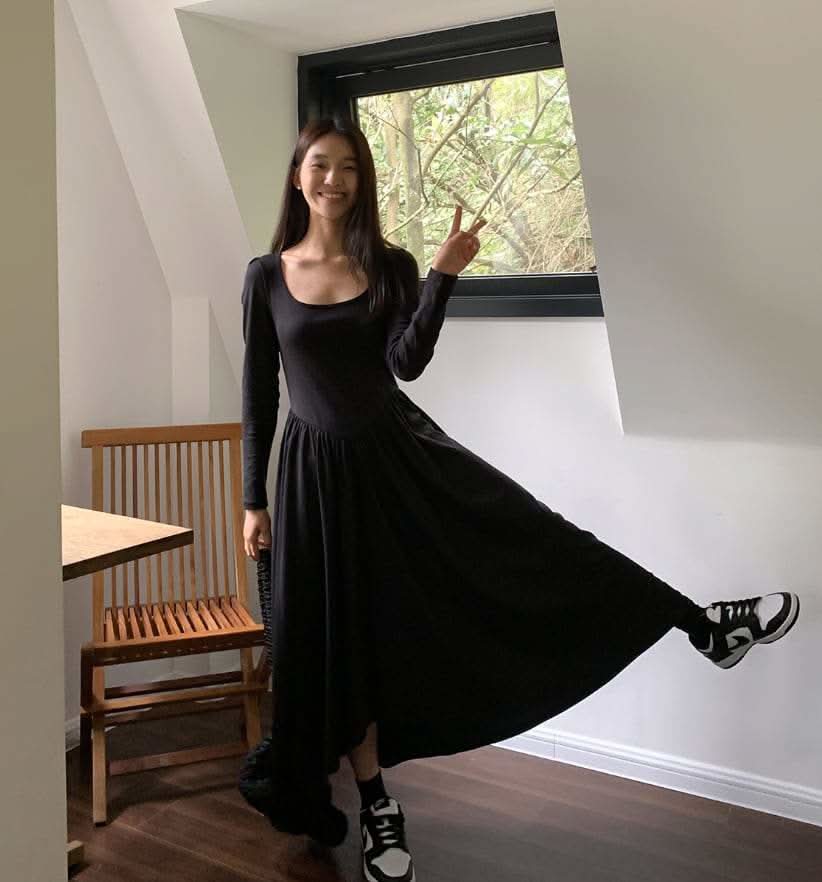 【動画あり】スクエア切り替えフレアワンピース 2色展開 - select store mirror me【動画あり】スクエア切り替えフレアワンピース 2色展開200086831mirror meselect store mirror me200086831ピンクベージュS