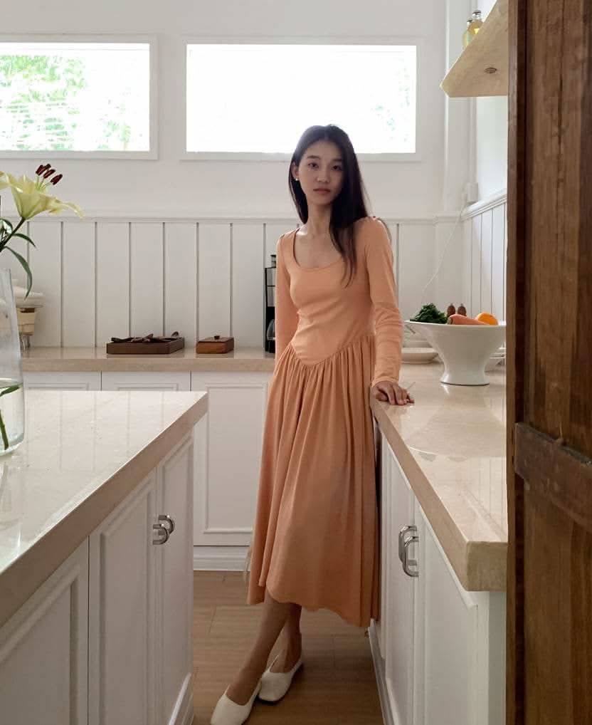 【動画あり】スクエア切り替えフレアワンピース 2色展開 - select store mirror me【動画あり】スクエア切り替えフレアワンピース 2色展開200086831mirror meselect store mirror me200086831ピンクベージュS