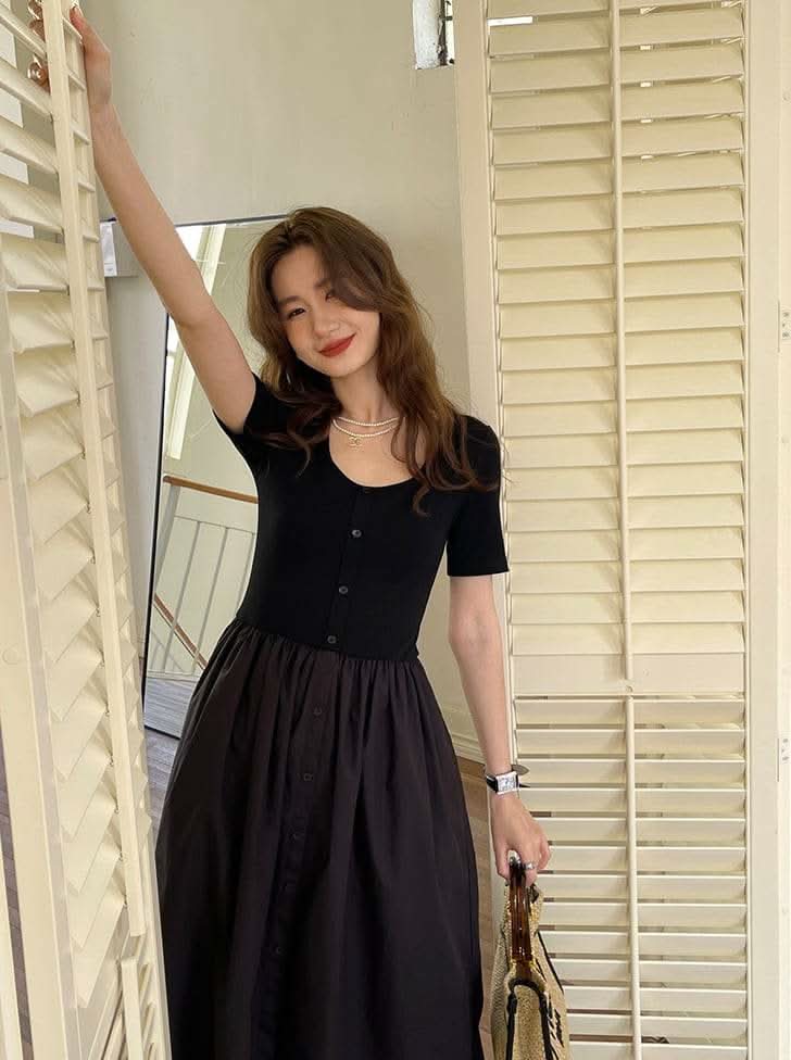 【動画あり】半袖ボタン切り替えフレアワンピース 2色展開 - select store mirror me【動画あり】半袖ボタン切り替えフレアワンピース 2色展開201806392mirror meselect store mirror me201806392ホワイトS