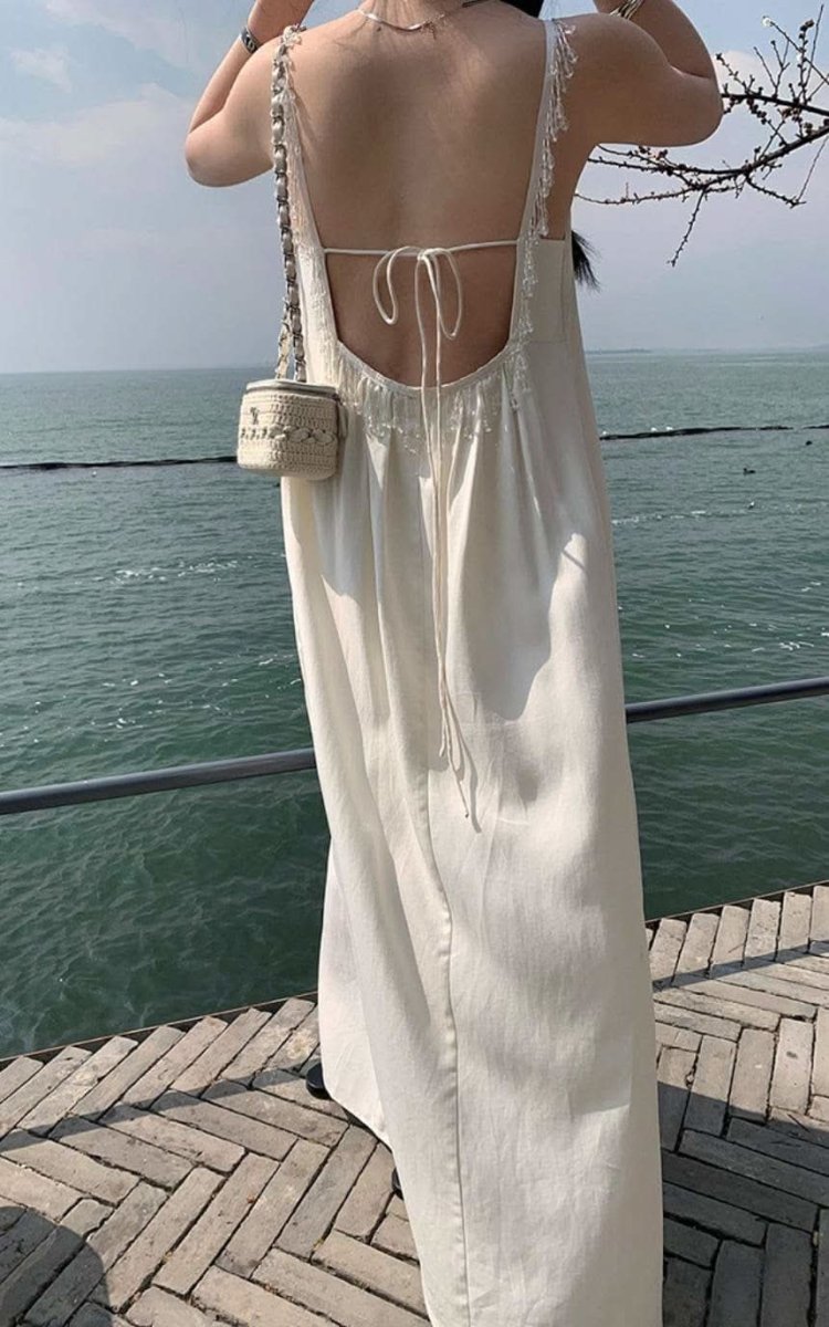 【動画あり】フリンジビジューリラックスマキシワンピース 2色展開 - select store mirror me【動画あり】フリンジビジューリラックスマキシワンピース 2色展開202417458mirror meselect store mirror me202417458ホワイトS