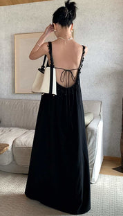 【動画あり】フリンジビジューリラックスマキシワンピース 2色展開 - select store mirror me【動画あり】フリンジビジューリラックスマキシワンピース 2色展開202417458mirror meselect store mirror me202417458ホワイトS