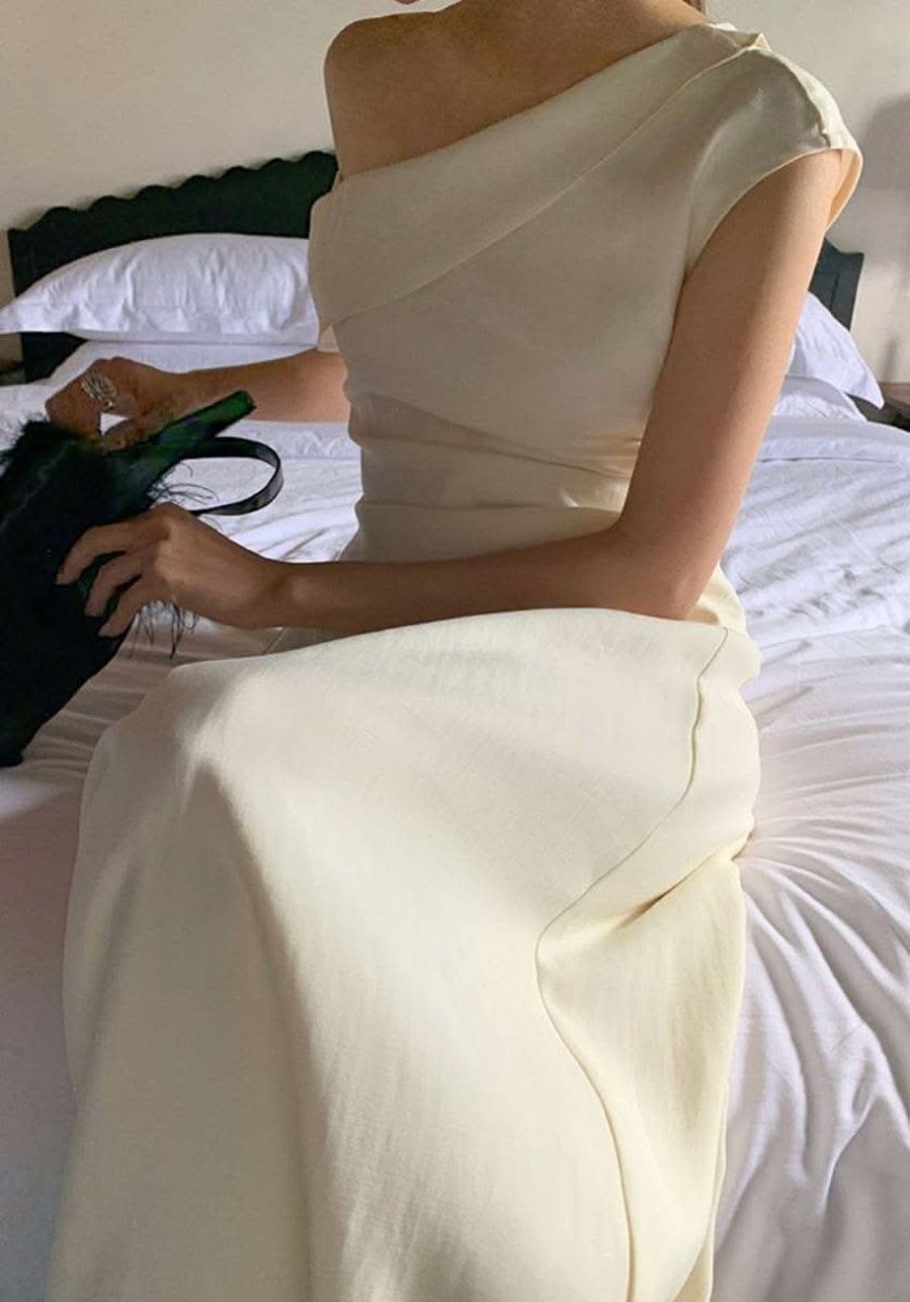 【動画あり】ワンショルダースカートセットアップ 2色展開 - select store mirror me【動画あり】ワンショルダースカートセットアップ 2色展開206558149mirror meselect store mirror me206558149ホワイトS