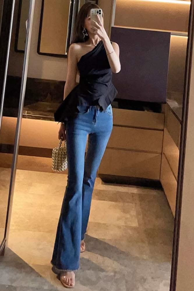 <インスタグラマー様ご愛用>【動画あり】ワンショルダーデザインペプラムトップス 2色展開 - select store mirror me<インスタグラマー様ご愛用>【動画あり】ワンショルダーデザインペプラムトップス 2色展開207593431mirror meselect store mirror me207593431ホワイトS