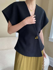 <インスタグラマー様ご愛用>動画あり】トライアングルポイントデザイントップス 2色展開 - select store mirror me<インスタグラマー様ご愛用>動画あり】トライアングルポイントデザイントップス 2色展開208700264mirror meselect store mirror me208700264ホワイトS