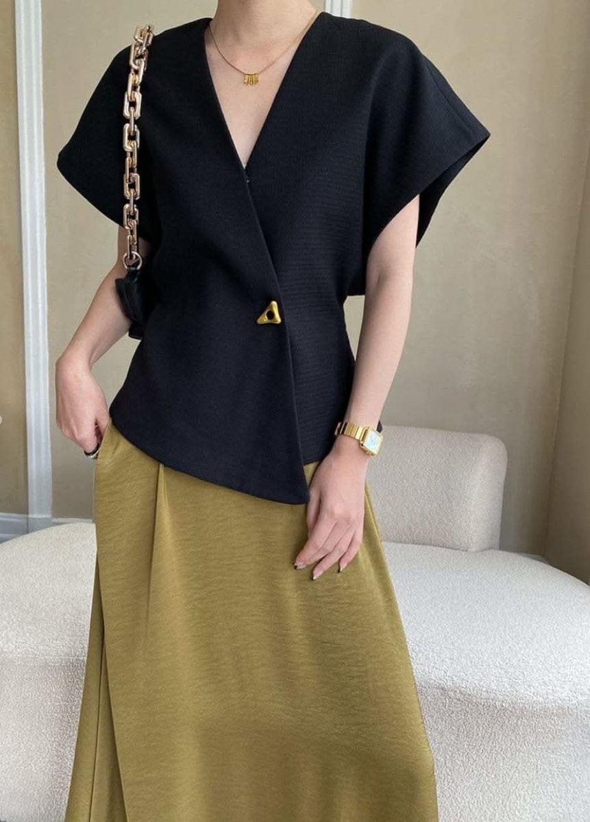 <インスタグラマー様ご愛用>動画あり】トライアングルポイントデザイントップス 2色展開 - select store mirror me<インスタグラマー様ご愛用>動画あり】トライアングルポイントデザイントップス 2色展開208700264mirror meselect store mirror me208700264ホワイトS