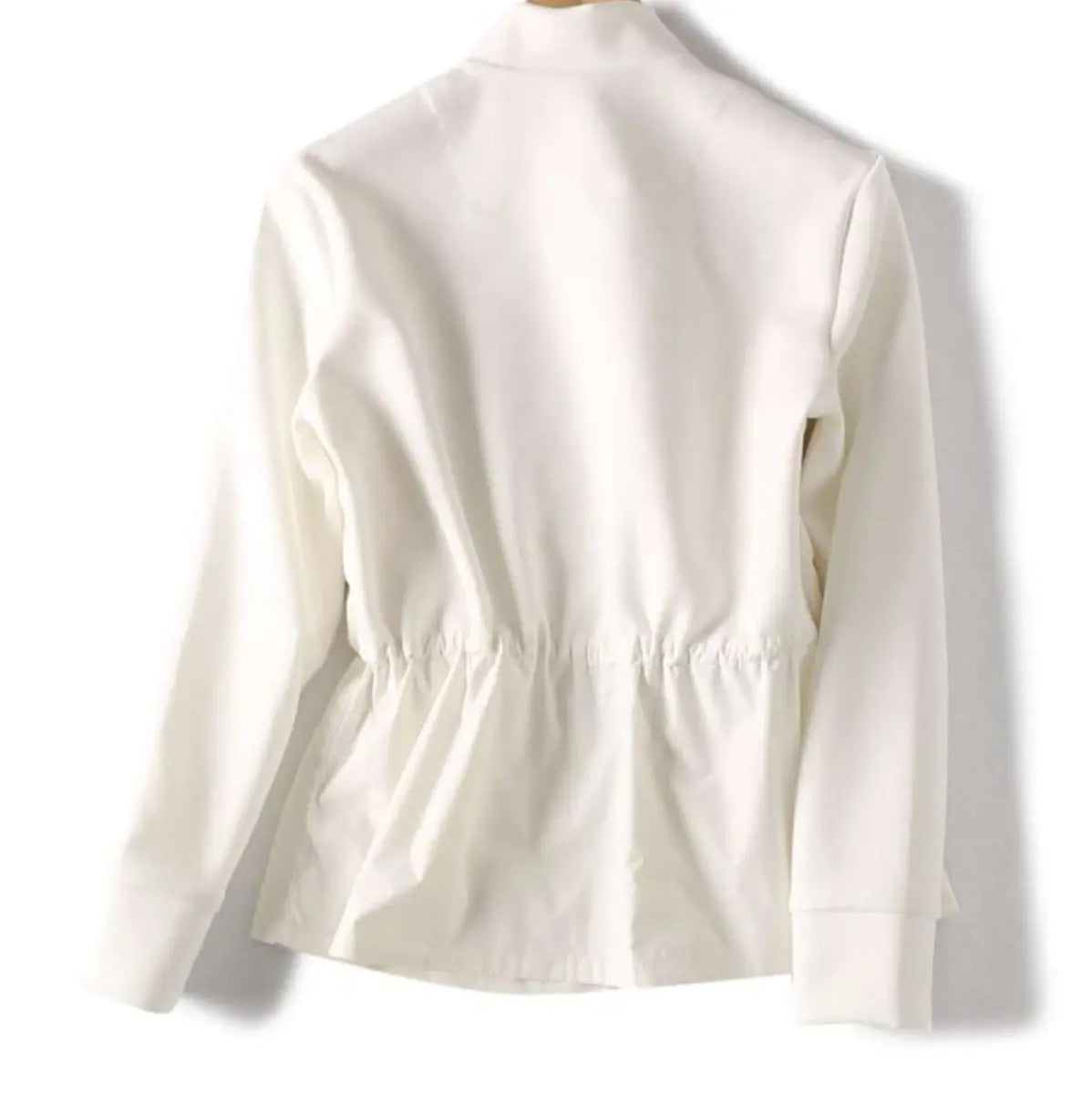 <インスタグラマー様ご愛用><即納在庫あり>待望の再入荷【動画あり】【高品質】ホワイトダックダウンぺプラム切り替えダウンジャケット 2色展開 mirror me