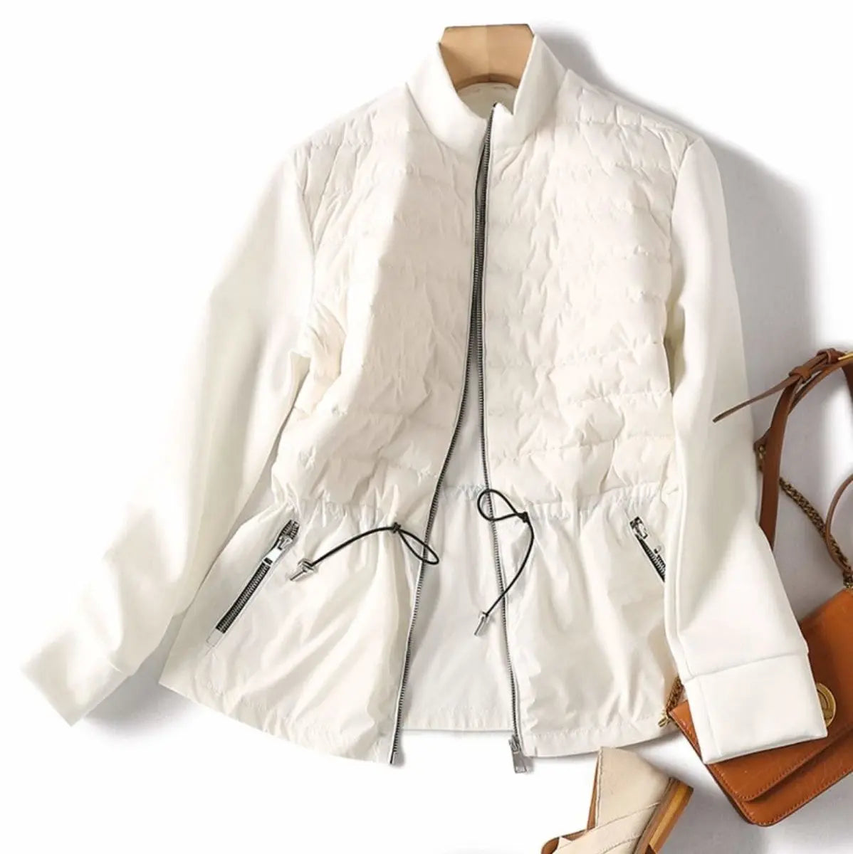 <インスタグラマー様ご愛用><即納在庫あり>待望の再入荷【動画あり】【高品質】ホワイトダックダウンぺプラム切り替えダウンジャケット 2色展開 mirror me