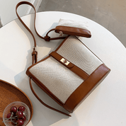 <ポーチ付き>バケツ型ショルダーバッグ 2色展開 - select store mirror me<ポーチ付き>バケツ型ショルダーバッグ 2色展開select store mirror meselect store mirror meブラック