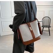 <ポーチ付き>バケツ型ショルダーバッグ 2色展開 - select store mirror me<ポーチ付き>バケツ型ショルダーバッグ 2色展開select store mirror meselect store mirror meブラック