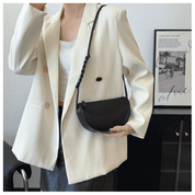 【2025春夏新作】ミニマル半月ショルダーバッグ 2色展開 - select store mirror me【2025春夏新作】ミニマル半月ショルダーバッグ 2色展開select store mirror meselect store mirror meブラック