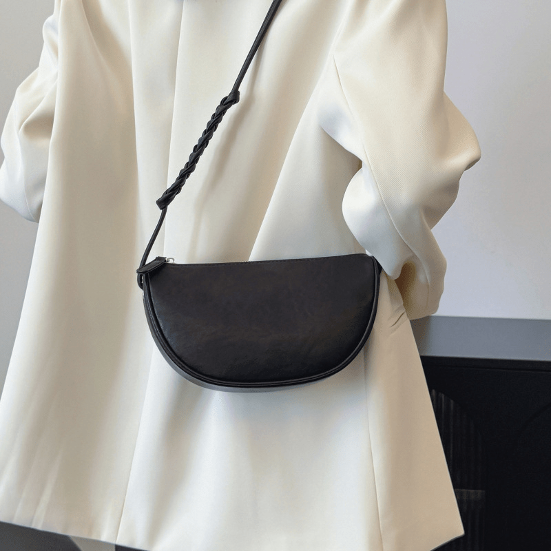 【2025春夏新作】ミニマル半月ショルダーバッグ 2色展開 - select store mirror me【2025春夏新作】ミニマル半月ショルダーバッグ 2色展開select store mirror meselect store mirror meブラック