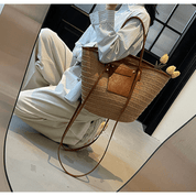 【2025春夏新作】大きめ麦わら風トートバッグ 2色展開 - select store mirror me【2025春夏新作】大きめ麦わら風トートバッグ 2色展開select store mirror meselect store mirror meカーキ