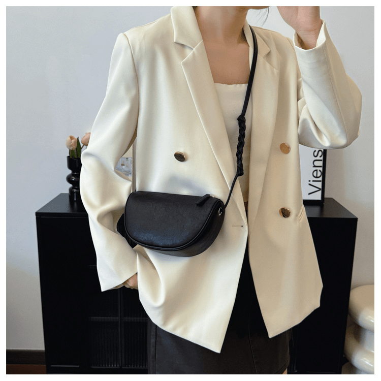 【2025春夏新作】ミニマル半月ショルダーバッグ 2色展開 - select store mirror me【2025春夏新作】ミニマル半月ショルダーバッグ 2色展開select store mirror meselect store mirror meブラック